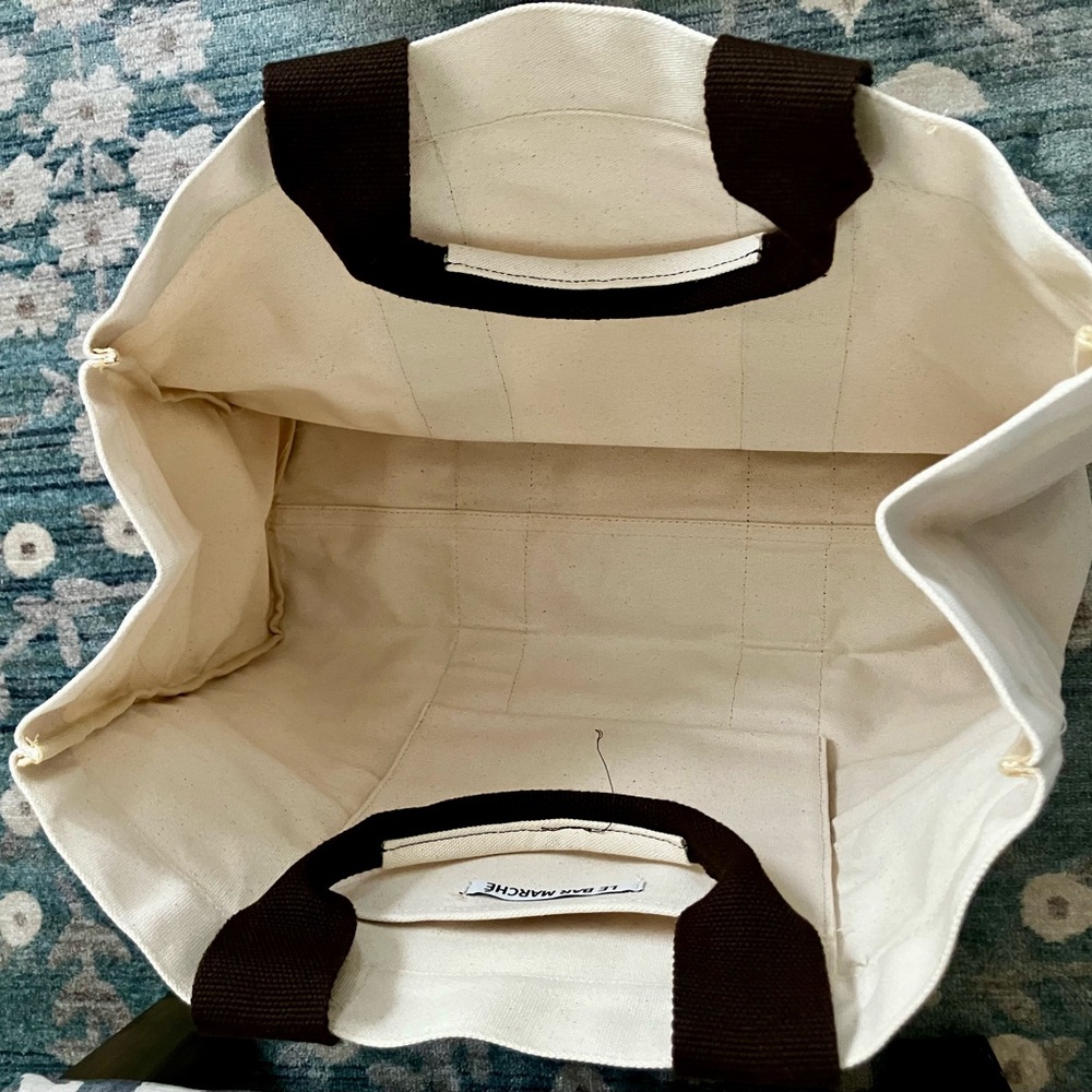 Classic Cream and Brown Tote Bag with Sturdy Handles - Picture 4 of 4